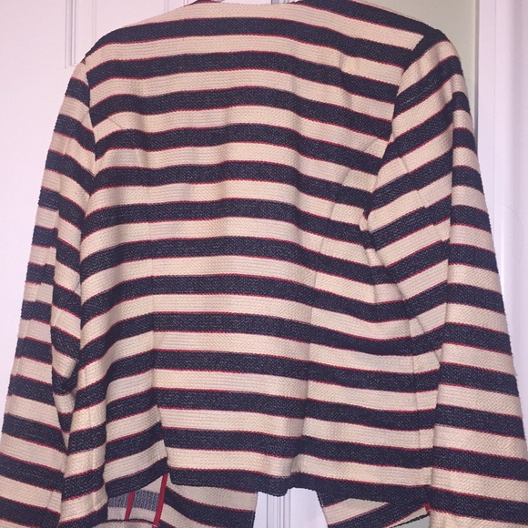 PETITE: Yatch blazer by CAbi - Picture 4 of 4